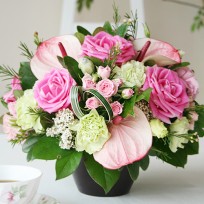 Pink & Green - Dome shape arrangement